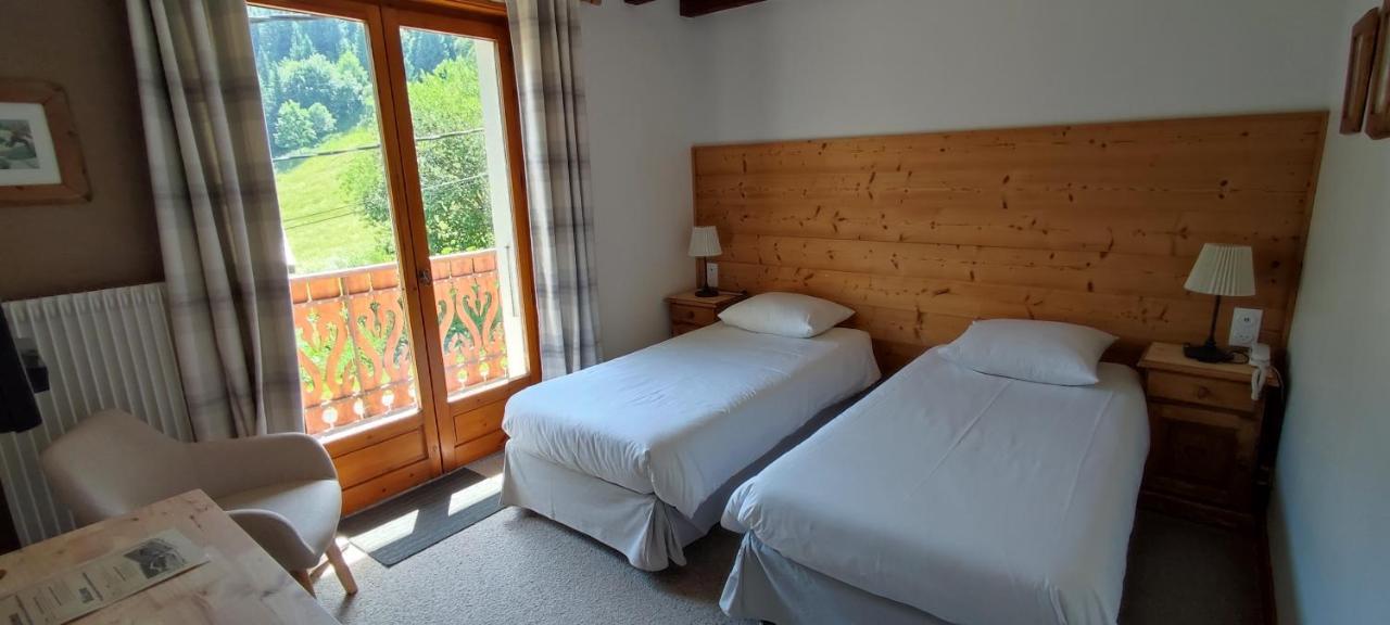 Hotel Le Taconet Le Praz de Lys Habitación foto